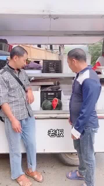 小扬爸爸吃瓜,小扬爸爸的瓜田奇遇记