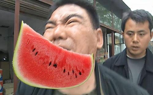 河南某学院吃瓜,揭秘校园内幕，真相大白！